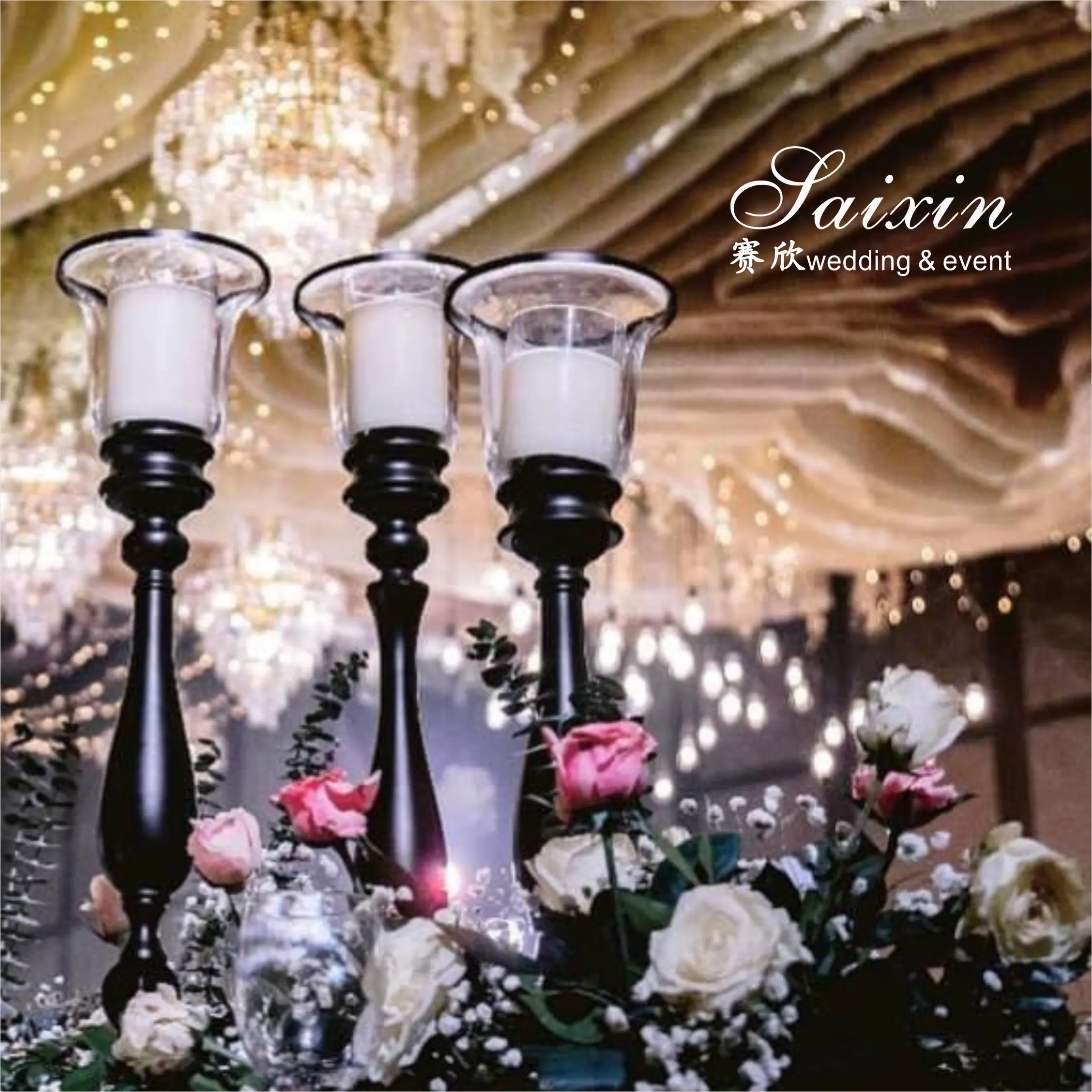 新しいデザインの結婚式の装飾背の高いテーブルローソク足3個メタルブラックキャンドルホルダー