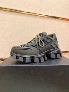 Zapatos casuales de alta calidad especialmente diseñados por diseñadores de moda, con suelas gruesas y cómodos de usar, ideales para ocasiones informales. - Product Image 5