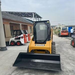 รถตักล้อยางมือสอง CAT226B ปี 2020 พร้อมหัวตักด้านหน้าสำหรับฟาร์ม เครื่องยนต์ CAT กำลัง 118 กิโลวัตต์ รับประกัน 1 ปี - Product Image 3