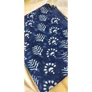 Lujosa tela de algodón estampada lisa con diseños de patrones personalizados Tela de algodón para prendas de vestir de proveedor indio - Product Image 6