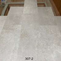 Wasserdichter SPC-Vinylplanken-Bodenbelag mit Klicksystem in Holzoptik, Starrer Kern für Heim und Büro
