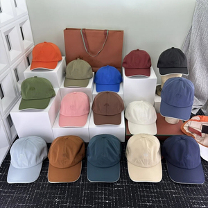 2026 NUOVO <span class=keywords><strong>ZY</strong></span> Ingrosso Nuovi Cappellini da Baseball Curvi in Tessuto Leggero Stile Peluche Regolabili con Fibbia in Rame Dorato Cappelli Sportivi - Product Image 1