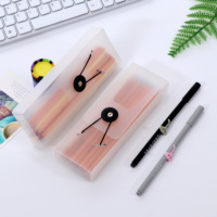 Étui à crayons personnalisé pour enfants en plastique PP, style simple, surface givrée semi-transparente, mignon, pour l'école et le bureau