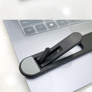 ノートパソコンスタンドデスク用自己粘着性見えないスタンドとキーボードリフトポータブル折りたたみ式ラップトップスタンド - Product Image 5