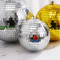 Vente flash : Petite boule disco en miroir argenté effet mosaïque pour scène de club DJ amusante, effet de réflexion de la lumière