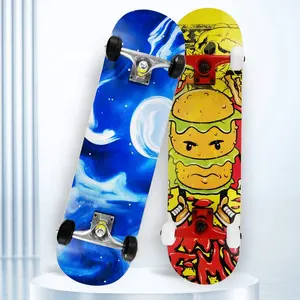 Boards moderat 7 Ply Maple 608 Bearing Kids Competition Level Kundenspezifisches Skateboard für Jungen und Mädchen