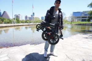 Vélo électrique <span class=keywords><strong>pliable</strong></span> compact de <span class=keywords><strong>14</strong></span> <span class=keywords><strong>pouces</strong></span> pour les trajets en ville, facile à transporter et à ranger, vélo électrique de <span class=keywords><strong>14</strong></span> <span class=keywords><strong>pouces</strong></span> 250W - Product Image 4