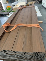 Revêtement de terrasse extérieur moderne Freyr Forest en WPC, revêtement composite WPC en co-extrusion PE pour la décoration de patio, jardin et terrasse extérieurs