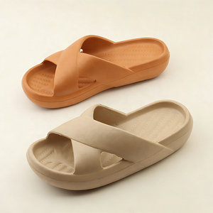 Nuevas Sandalias OLICOM <span class=keywords><strong>de</strong></span> EVA para Mujer, con Tiras Cruzadas, Cómodas, Pantuflas para Mujer, para Interiores y Exteriores, Zapatos <span class=keywords><strong>de</strong></span> Ducha, Sandalias Esenciales para la Playa, Sandalias Cloud - Product Image 1