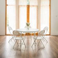 Robuste Klappbare Plastiktische Langlebige Metall-Außenmöbel Schlafzimmer Hochzeit Party Esszimmer Tragbare Bankett-Mietmöbel Lager