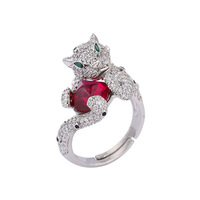 Bague Léopard de Luxe Légère en Cuivre Plaqué Or avec Pierre Naturelle Ronde et Diamants Incrustés
