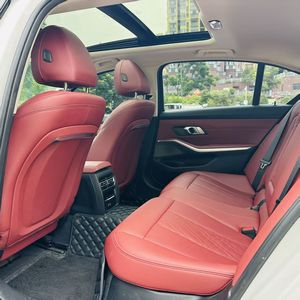 <span class=keywords><strong>BMW</strong></span> 325Li 2023, conduite à gauche, empattement long, essence 2.0T, boîte de vitesses automatique 8AT, berline sport premium 5 places avec toit ouvrant panoramique - Product Image 3