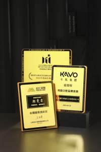 Médaille de plaque d'artisanat en métal personnalisée Impression UV Thème de la technique peinte Prix de l'amour pour <span class=keywords><strong>YouTube</strong></span> et Logo du bouton de lecture de Bilibili - Product Image 5