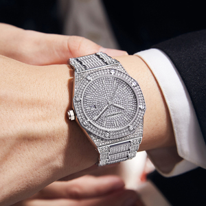 힙합 커스텀 럭셔리 아이스드 아웃 스테인리스 스틸 케이스 쿼츠 시계 (남녀공용 야광 다이얼) - Product Image 6