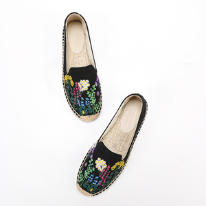 Sandali piatti Comfort estivi da <span class=keywords><strong>donna</strong></span> Slip On Comfort <span class=keywords><strong>scarpe</strong></span> di tela <span class=keywords><strong>espadrillas</strong></span> ricamate a mano <span class=keywords><strong>scarpe</strong></span> Casual da <span class=keywords><strong>donna</strong></span> - Product Image 2