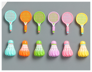 Produit de divertissement de dessin animé 3D en résine miniature, <span class=keywords><strong>raquette</strong></span> de <span class=keywords><strong>badminton</strong></span> artificielle, balle, cadeaux, jouets de sport pour enfants - Product Image 3