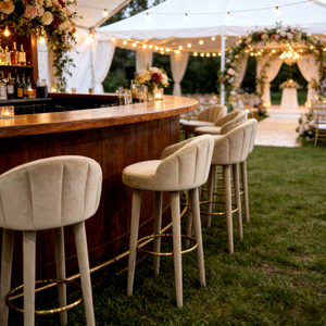 Элитный барный стул с подлокотниками из бархата и нержавеющей стали для мероприятий и свадеб - Product Image 1