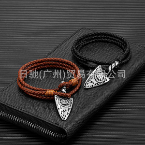 Bracelet en cuir tissé noir de style nordique, pendentif flèche, bijoux unisexes en argent tibétain - Product Image 2