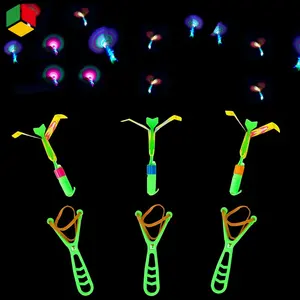 QS流行发光发光二极管发光玩具2色闪光效果弹弓箭飞行直升机发光玩具