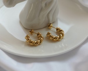 Realme — boucles d'oreilles en forme de dôme torsadé en acier inoxydable, plaqué or 18k, <span class=keywords><strong>Croissant</strong></span>, nouvelle mode pour femmes, cadeau d'anniversaire, <span class=keywords><strong>2022</strong></span> - Product Image 5