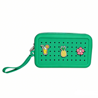 Chinfai Nouveaux cadeaux de Noël : Sac de poignet en silicone DIY avec boucle de dessin animé, sac portable pour pièces de monnaie et téléphone portable avec fermeture éclair