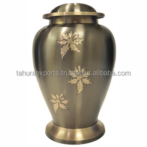 Fournitures funéraires urnes meilleure vente crémation cendres humaines adulte urne en métal classique maison décorative dernière faite à la main - Product Image 1