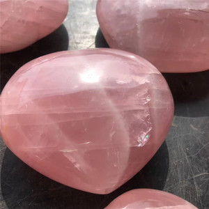 Bán Sỉ Thạch Anh Pha Lê Hoa Hồng Tự Nhiên Đá Hình Trái Tim Để Trang Trí - Product Image 6