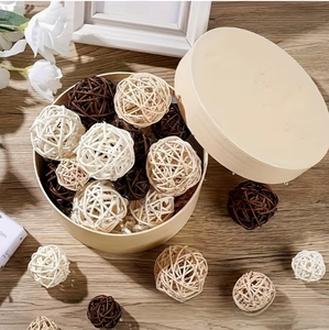 Boule décorative classique en rotin tressé de 3 à 6 cm de diamètre pour la décoration de la maison, des fenêtres et des sapins de Noël - Product Image 2