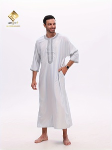 2025 Latest High-End <b>Men's</b> Arabic <b>Thobe</b>, Soft Anti-Pilling Material, Stylish Three-Quarter Sleeve Design, <b>Men's</b> Prayer Robe - Product Image 3