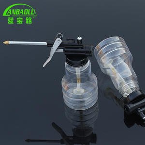 Pistolet à huile manuel Lanbaolu 250 ml en plastique transparent pour la réparation de machines et d'automobiles avec buse en laiton - Product Image 2