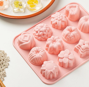 Moule Décoratif en Silicone Liquide pour Fondant, Gâteau, Chocolat : Roses et Marguerites - Product Image 3