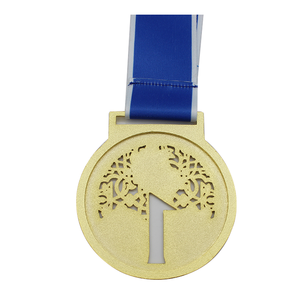 Trophées, médailles et plaques de sport personnalisés innovants en aluminium ajouré – Impression typographique écologique - Product Image 2