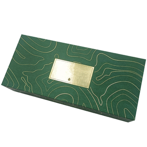 Caja de regalo magnética con tapa abatible para productos de cuidado de la piel de alta gama, reciclable, con logotipo personalizado, diseño personalizado con laminado mate en relieve. - Product Image 3