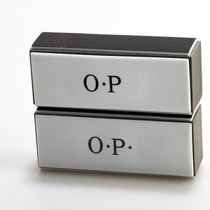 Limador <span class=keywords><strong>de</strong></span> <span class=keywords><strong>uñas</strong></span> blanco y negro <span class=keywords><strong>de</strong></span> <span class=keywords><strong>4</strong></span> <span class=keywords><strong>pasos</strong></span> al por mayor, pulidor <span class=keywords><strong>de</strong></span> lijado y pulido, bloque <span class=keywords><strong>de</strong></span> manicura, pulidor <span class=keywords><strong>de</strong></span> <span class=keywords><strong>uñas</strong></span> <span class=keywords><strong>de</strong></span> <span class=keywords><strong>4</strong></span> vías con logotipo personalizado - Product Image 2