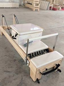 Máquina de <span class=keywords><strong>Pilates</strong></span> duradera con resortes ajustables Acolchado cómodo para <span class=keywords><strong>clases</strong></span> de <span class=keywords><strong>Pilates</strong></span> de estudio y fitness en casa - Product Image 3