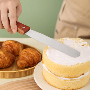 Espátula para Pastel de Acero Inoxidable con Mango de Madera, Resistente a Altas Temperaturas, Herramienta para Mezclar y Raspar <span class=keywords><strong>Crema</strong></span> de Mantequilla, con Diseño de Dientes de Sierra - Product Image 2