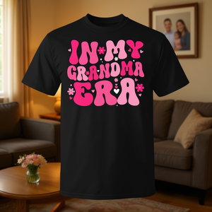 T-shirt « In My Grandma Era » pour la fête des mères, cadeau d'annonce de naissance de bébé - Product Image 3