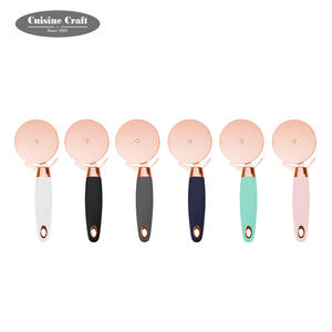 Rotella Taglia <span class=keywords><strong>Pizza</strong></span> in Acciaio Inox da 4 Pollici, Ecologica <span class=keywords><strong>e</strong></span> Usa <span class=keywords><strong>e</strong></span> Getta, con Impugnatura Morbida - Product Image 1