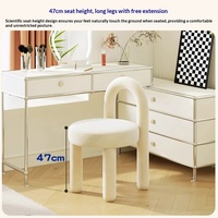 Tabouret de coiffeuse en velours crème, style luxe léger, chaise de maquillage tendance, nouveau modèle 2026