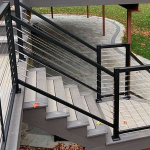 Ringhiera Moderna <span class=keywords><strong>per</strong></span> Terrazze con Cavi, Pali Verniciati a Polvere e Corrimano in <span class=keywords><strong>Legno</strong></span> – Elegante, Minimalista e Robusta <span class=keywords><strong>per</strong></span> Spazi Esterni di Lusso - Product Image 6