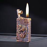 Briquet à kérosène coupe-vent en cuivre sculpté à la main, motif licorne, style antique et rétro, élégant et tendance, cadeau haut de gamme, allumage à un clic