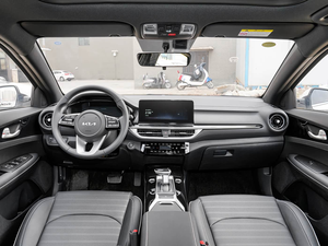 Kia K3 2025, Sedán de Lujo, Techo Solar Eléctrico, Carga Inalámbrica, Cumple con las Normas de Argelia, Rentable para Importadores - Product Image 5