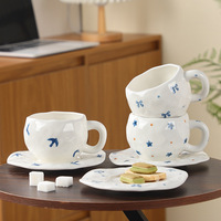 Tasses à café en céramique peintes à la main, créatives et mignonnes, avec soucoupes, en porcelaine, motif cœur, pour thé ou lait – Nouveauté très prisée