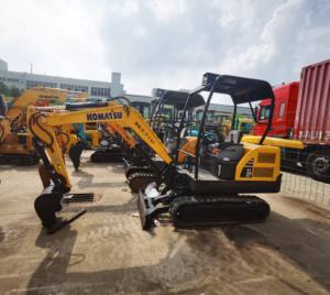 Facile à utiliser, KOMATSU PC20MR, machine de 2 tonnes, moteur puissant de 15,5 kW, moteur diesel, excavatrice d'occasion PC20MR - Product Image 1