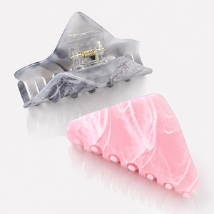 Pince à cheveux en acrylique de luxe aux couleurs modernes, construction durable pour une maintien sécurisé des cheveux, accessoires de beauté - Product Image 1