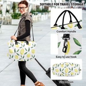 Sac de sport de grande capacité de qualité supérieure avec motif citron et logo personnalisé, ensemble avec trousse de toilette - Product Image 6