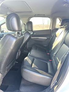 Peugeot 3008 1.6THP 2016 de Segunda Mano de Alta Calidad, SUV Clásico, Ahorro de Combustible, Interior Confortable, Ideal para Compradores Extranjeros - Product Image 5