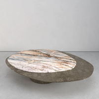 Table basse Dream Home Offset Nest en marbre, plateau en marbre naturel pastel, texture métallique rugueuse, table de canapé sur piétement