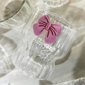 Mug en verre borosilicate personnalisable en gros, 300 ml, rose, design nœud tridimensionnel, fait main, minimaliste, résistant à la chaleur - Product Image 3