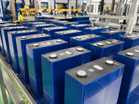 Celda de Batería Líquida Prismática de 3.7V 78Ah, Alta Capacidad, Baja Resistencia, Cátodo NMC -20~60°C para Vehículos Eléctricos